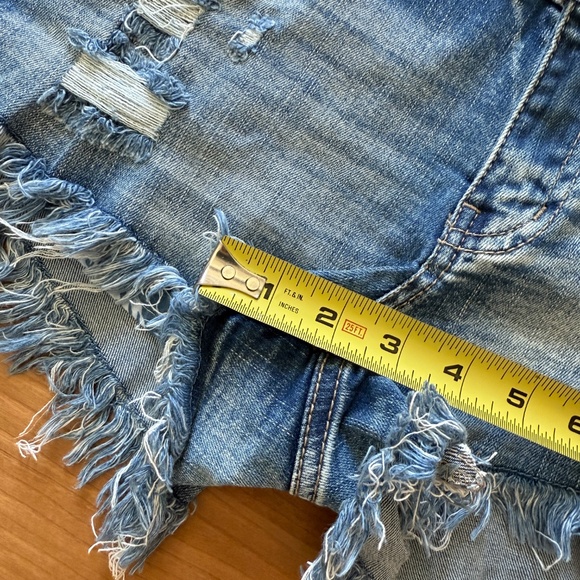 Wax Jean Denim Cutoffs in Medium Rinse (Size Medium) - Picture 5 of 6